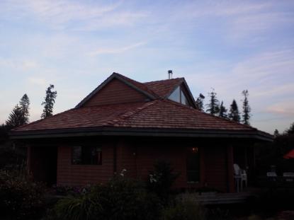 Dove Creek Cedar Roof, timberline, courtenay, campbell river, timberline roofing, shakes, parksville, roofer
